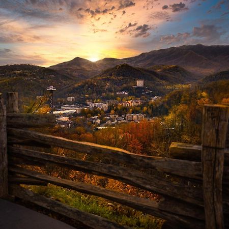 Magical Moments Villa Gatlinburg Exterior photo