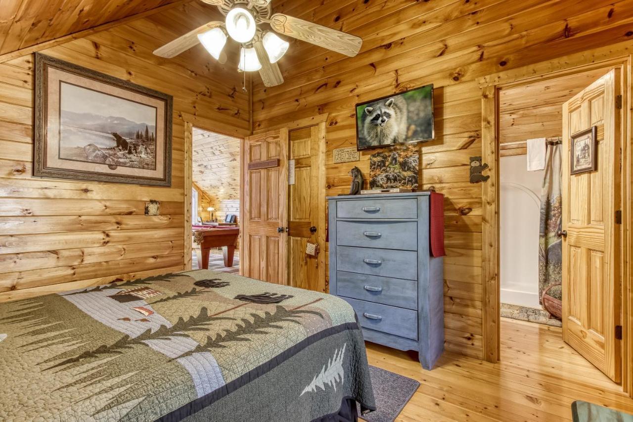 Magical Moments, Hot Tub, Wifi, 1089 Free Tickets Each Paid Day, Dollywood And More Gatlinburg Exterior photo