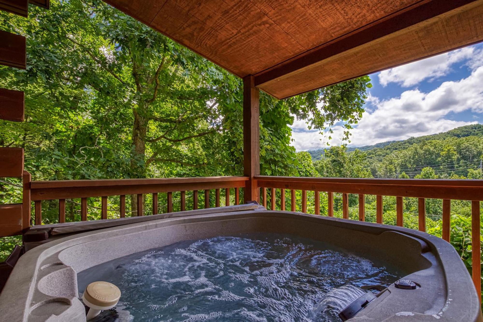 Magical Moments, Hot Tub, Wifi, 1089 Free Tickets Each Paid Day, Dollywood And More Gatlinburg Exterior photo