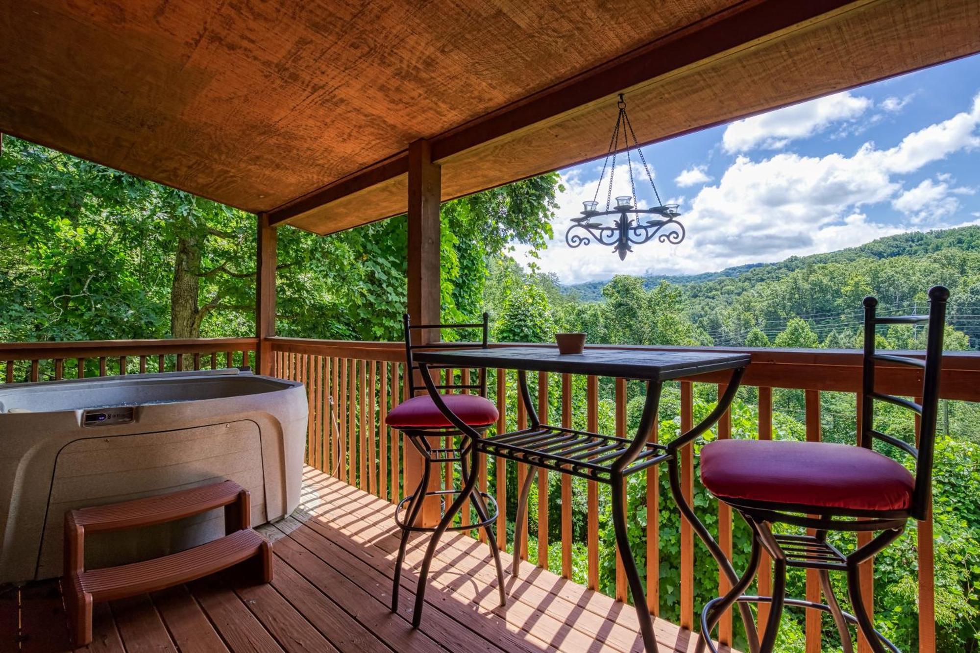 Magical Moments, Hot Tub, Wifi, 1089 Free Tickets Each Paid Day, Dollywood And More Gatlinburg Exterior photo